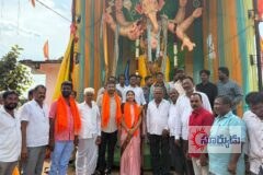 నిర్మల్ పట్టణం లోని వినాయక మండపాలను దర్శించుకుని ప్రత్యేక పూజలు నిర్వహించిన మున్సిపల్ చైర్ పర్సన్, వైస్ చైర్మన్ .