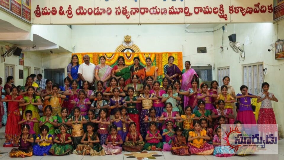 అమలాపురంలో అంగరంగ వైభవంగా ప్రణవాలయ గజ్జెపూజ మహోత్సవం