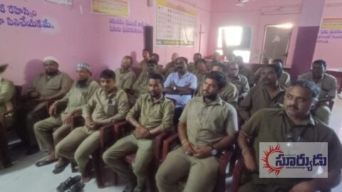 డ్రైవర్లకు రోడ్డు భద్రతపై అవగాహన ప్రమాదాల నివారణకు & ఇంధన పొదుపు పై శిక్షణ.
