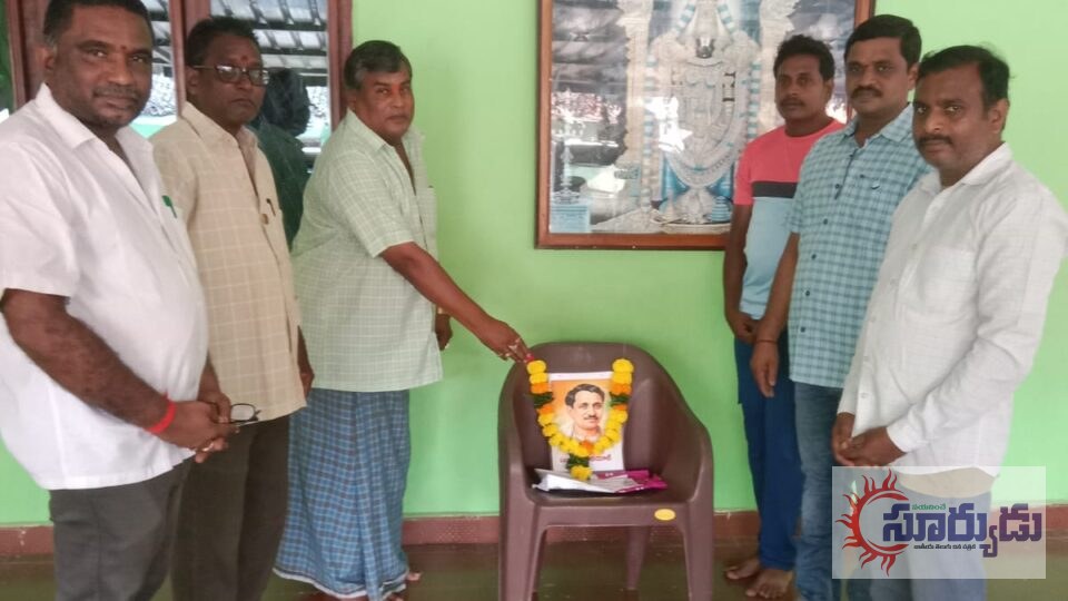 పండిట్ దీనదయాళ్ ఉపాధ్యాయ జయంతి సందర్భంగా ఘన నివాళులు