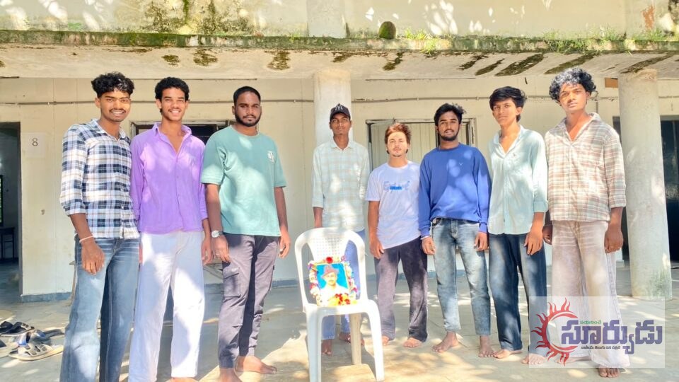భగత్ సింగ్ ఆశయాలను ఆదర్శంగా తీసుకోవాలి: