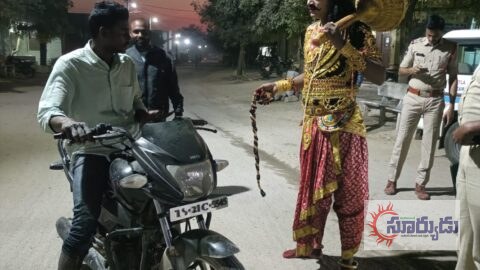 ప్రజలను అనునిత్యం చైతన్య పరుస్తున్న నిజామాబాద్ పోలీస్ కళాబృందం.