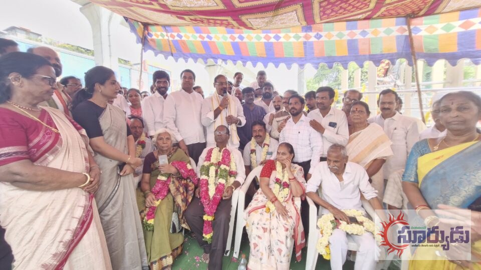 ఉద్యమకారుల నిరసనకు బండి రమేష్ మద్దతు