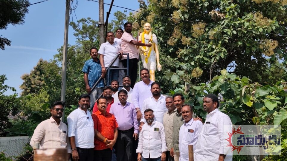 బాల్కొండ మండల కేంద్రంలో జాతిపిత మహాత్మా గాంధీ 157 వ జయంతి ఘనంగా వేడుకలు.