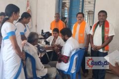 మోదీ సేవా సంకల్పంతో గున్నేపల్లిలో ఉచిత వైద్య శిబిరం – కేంద్ర పథకాలతోనే అభివృద్ధి సాధ్యం: గొల్ల కోటి