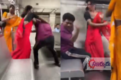 కదులుతున్న రైలులో యువకుడిపై దాడి.. చెప్పుతో చితకబాదిన ఇద్దరు (వీడియో చూడండి)
