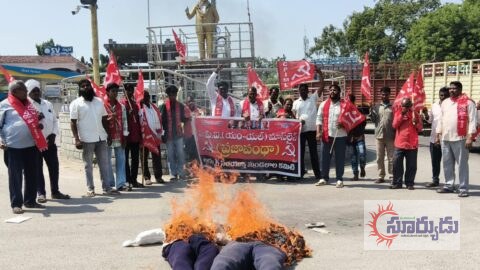 జ్ఞానేష్ కుమార్ వెంటనే రాజీనామా చేయాలి.