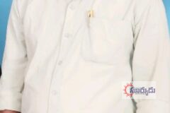 ఇందిరమ్మ ఇళ్ల విషయంలో రాజకీయ జోక్యం ఎందుకు?..- ఆవేదన వ్యక్తం చేసిన అంబం (ఆర్ )గ్రామ సర్పంచ్, ఉపసర్పంచ్..