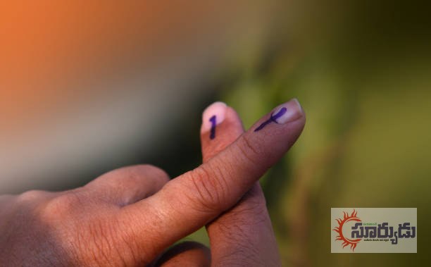 నీటి మీద రాతలతో వాగ్దానాలు చేయబోతున్నారు తస్మా జాగ్రత్త ప్రజలారా