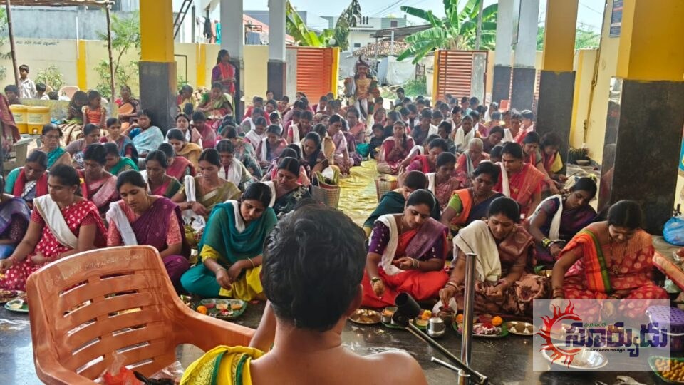 శ్రీ రేణుకామాత ఆలయంలో కుంకుమార్చన.