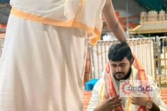 కోనసీమ తిరుమలలో గాదె శివ దంపతుల ప్రత్యేక పూజలుకుటుంబ సమేతంగా శ్రీ వెంకటేశ్వర స్వామివారి దర్శనం.. ప్రజల సుఖసంతోషాల కోసం ప్రత్యేక ప్రార్థనలు