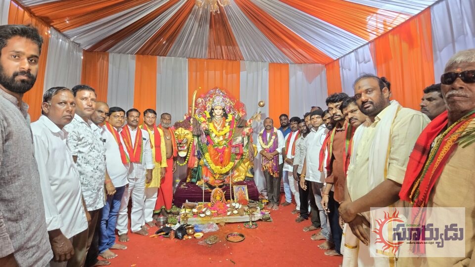 ఆధ్యాత్మిక భక్తి భావంతో శ్రీ దేవి శరన్నవరాత్రోత్సవాలు