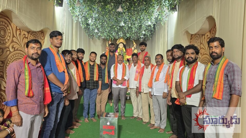 అమ్మవారి ఆశీస్సులతో అందరికీ విజయం లభించాలి