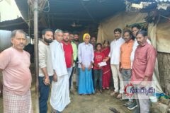 తల్లిని కోల్పోయిన చిన్నారికి అండగా భైంసా మున్సిపల్ చైర్మన్ తూమొల్ల దత్తాత్రి