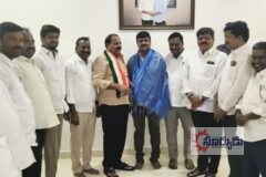 గ్రాడ్యుయేట్ల సమస్యల పరిష్కారానికి కృషి చేయాలి