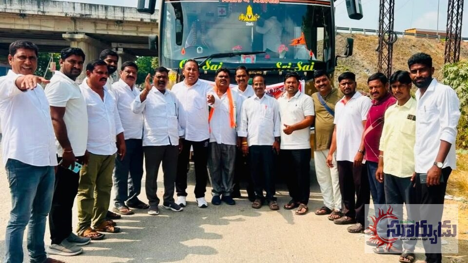 ముత్యాల సునీల్ కుమార్ ఆధ్వర్యంలో ఢిల్లీకి బయలుదేరిన బాల్కొండ నిజ వర్గ కాంగ్రెస్ శ్రేణులు,